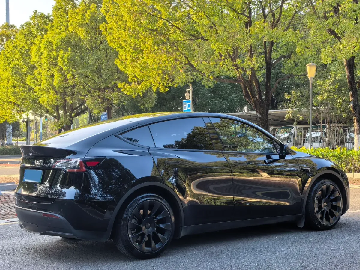 2022 Tesla Model Y BEV 60KWH,autocango,china used car exporter,china ev exporter,chinese used car exporter,chinese used ev exporter