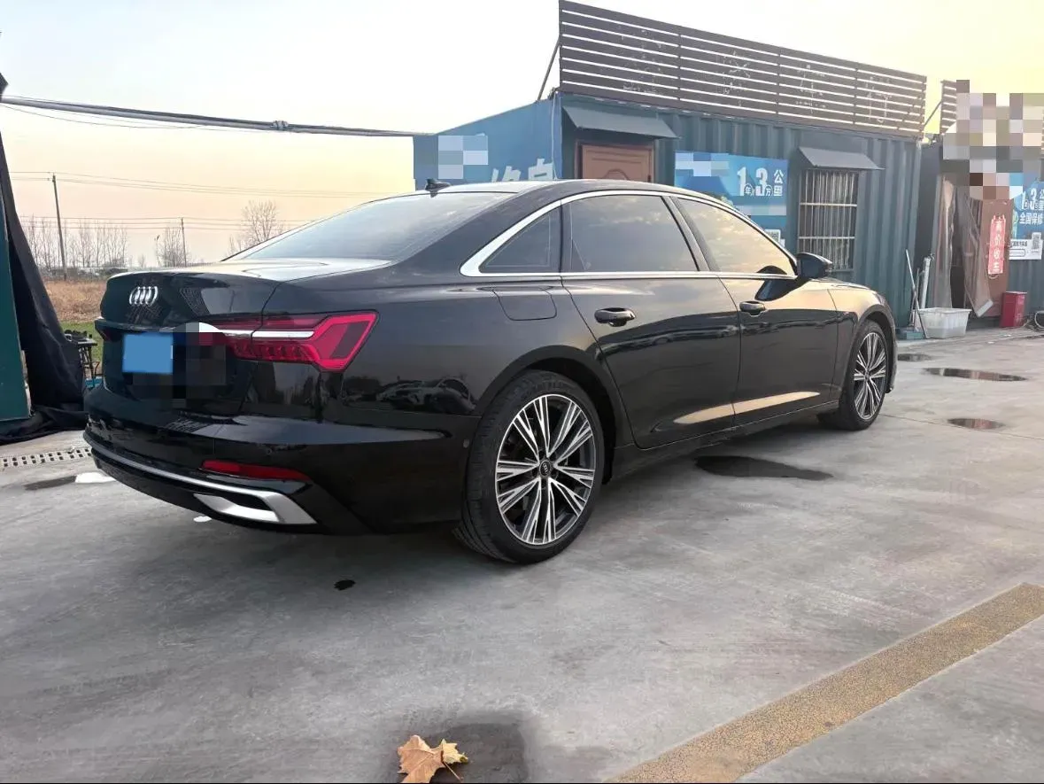 2024 Audi A6L 2.0T 245HP L4 7DCT,autocango,china used car exporter,china ev exporter,chinese used car exporter,chinese used ev exporter