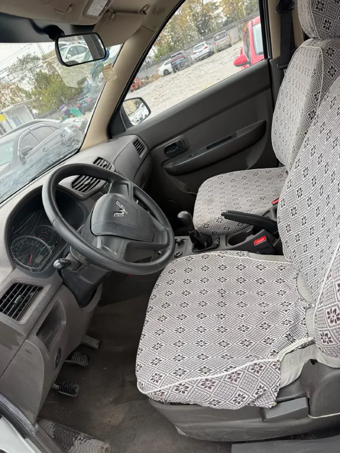 2018 WuLing HongGuang 1.2L 82HP L4 5MT,autocango,china used car exporter,china ev exporter,chinese used car exporter,chinese used ev exporter