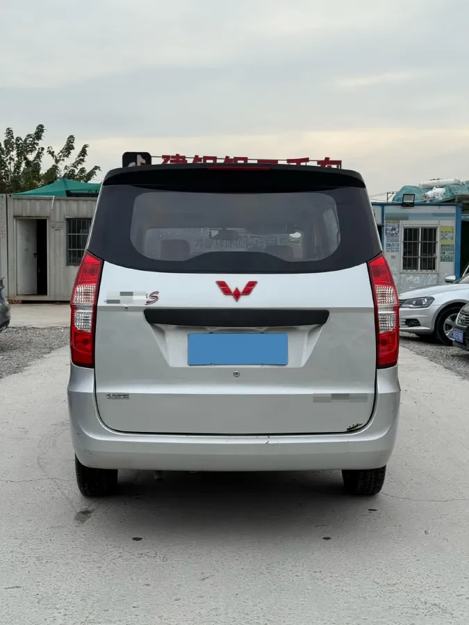 2018 WuLing HongGuang 1.2L 82HP L4 5MT,autocango,china used car exporter,china ev exporter,chinese used car exporter,chinese used ev exporter
