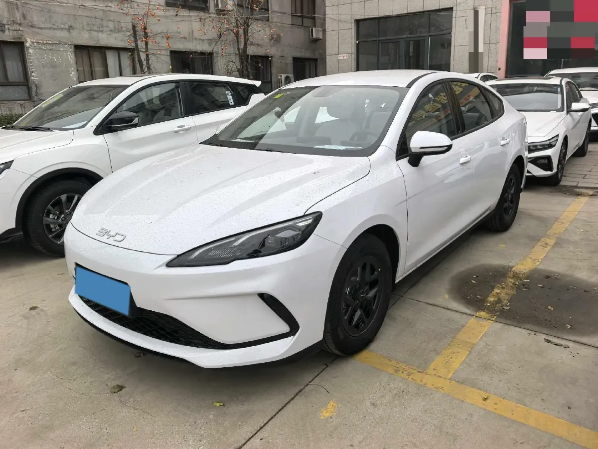 2025 BYD Seal05 DM-i 1.5L 101HP L4 E-CVT PHEV 7.68KWH,autocango,china used car exporter,china ev exporter,chinese used car exporter,chinese used ev exporter