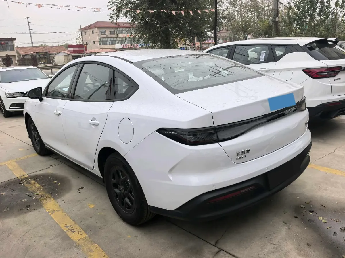 2025 BYD Seal05 DM-i 1.5L 101HP L4 E-CVT PHEV 7.68KWH,autocango,china used car exporter,china ev exporter,chinese used car exporter,chinese used ev exporter