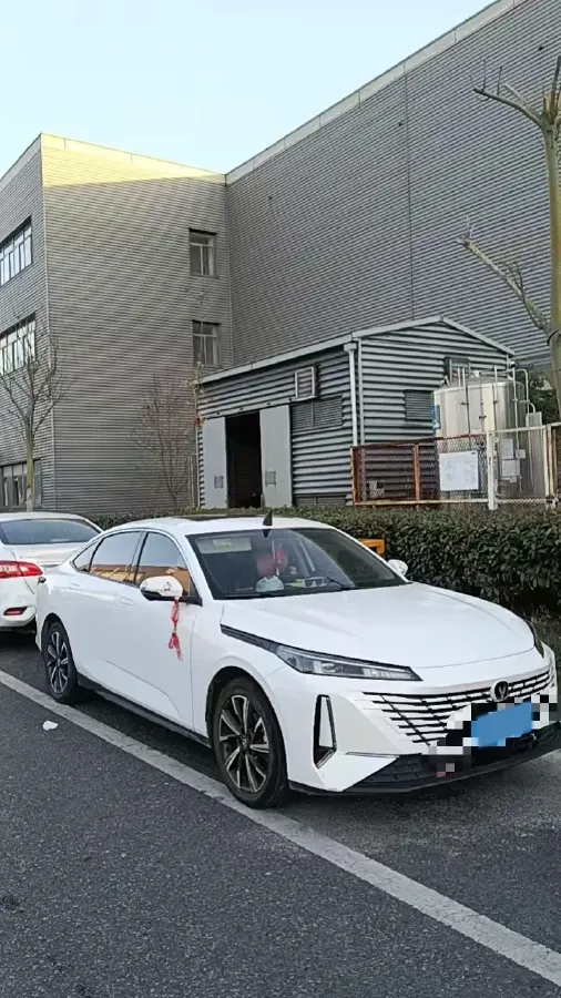 2024 ChangAn Eado 1.5T 170HP L4 7DCT,autocango,china used car exporter,china ev exporter,chinese used car exporter,chinese used ev exporter