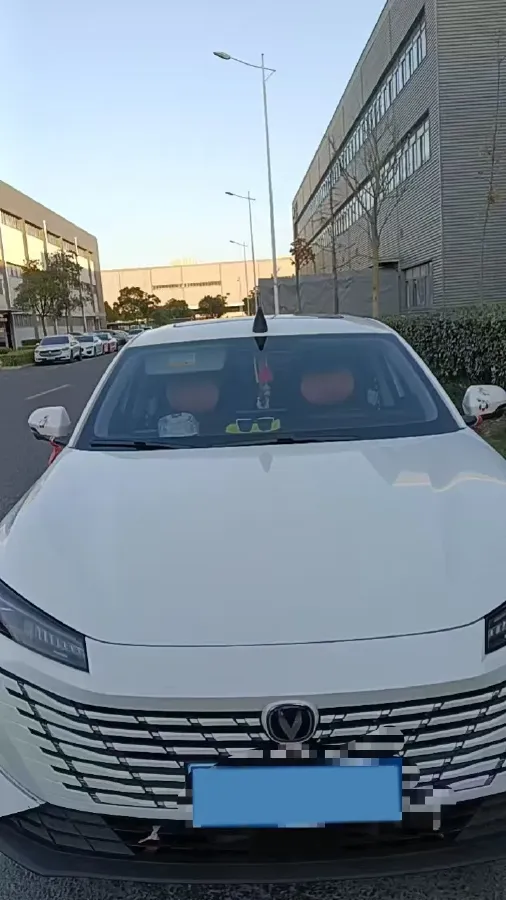 2024 ChangAn Eado 1.5T 170HP L4 7DCT,autocango,china used car exporter,china ev exporter,chinese used car exporter,chinese used ev exporter