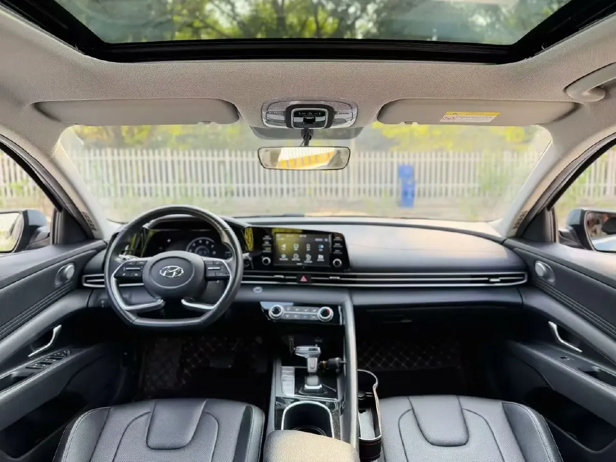 2022 Hyundai Elantra 1.5L 115HP L4 CVT,autocango,china used car exporter,china ev exporter,chinese used car exporter,chinese used ev exporter