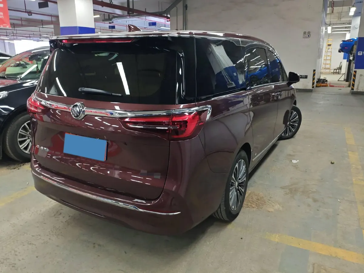 2022 Buick GL8 2.0T 237HP L4 9AT,autocango,china used car exporter,china ev exporter,chinese used car exporter,chinese used ev exporter