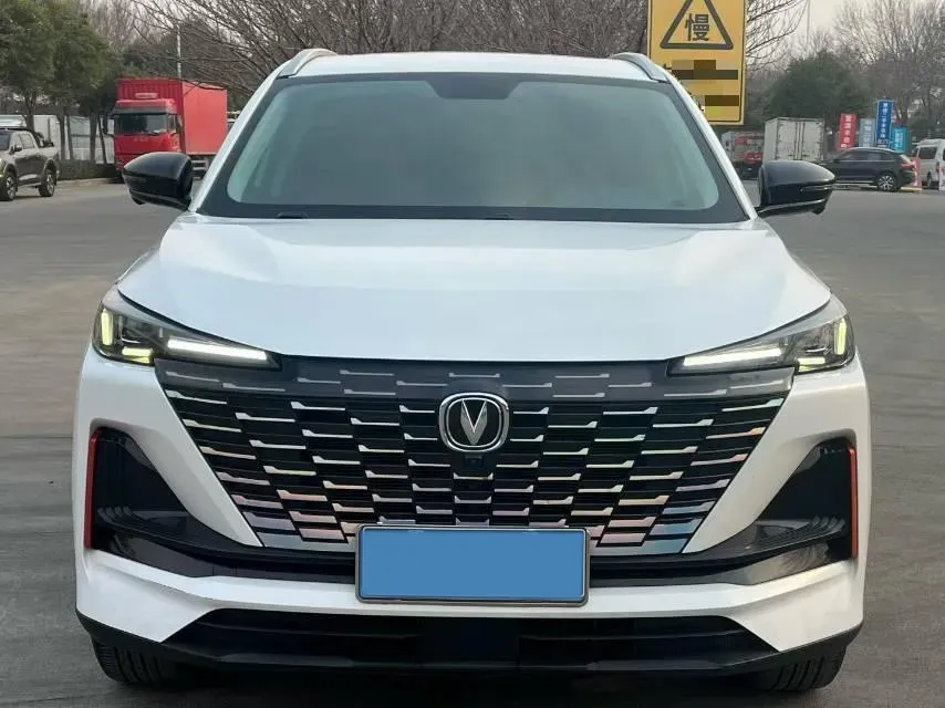 2022 ChangAn Oshan X7 Plus 1.5T 188HP L4 7DCT,autocango,china used car exporter,china ev exporter,chinese used car exporter,chinese used ev exporter