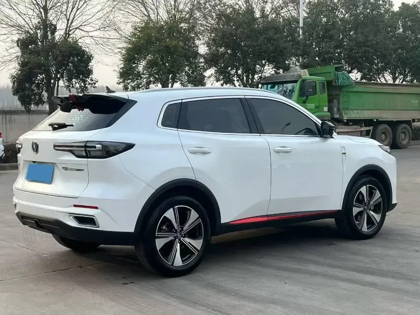 2022 ChangAn Oshan X7 Plus 1.5T 188HP L4 7DCT,autocango,china used car exporter,china ev exporter,chinese used car exporter,chinese used ev exporter