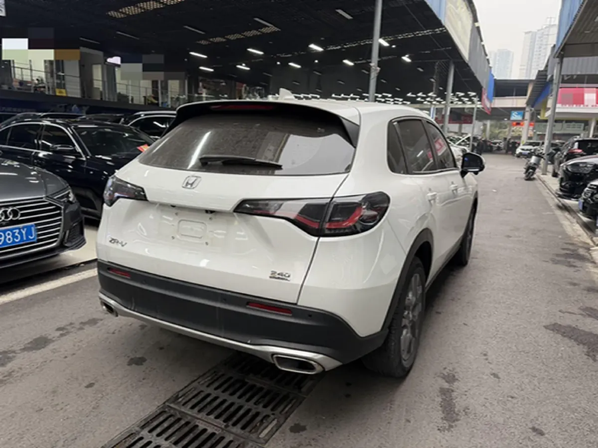 2023 Honda ZR-V 1.5T 182HP L4 CVT,autocango,china used car exporter,china ev exporter,chinese used car exporter,chinese used ev exporter