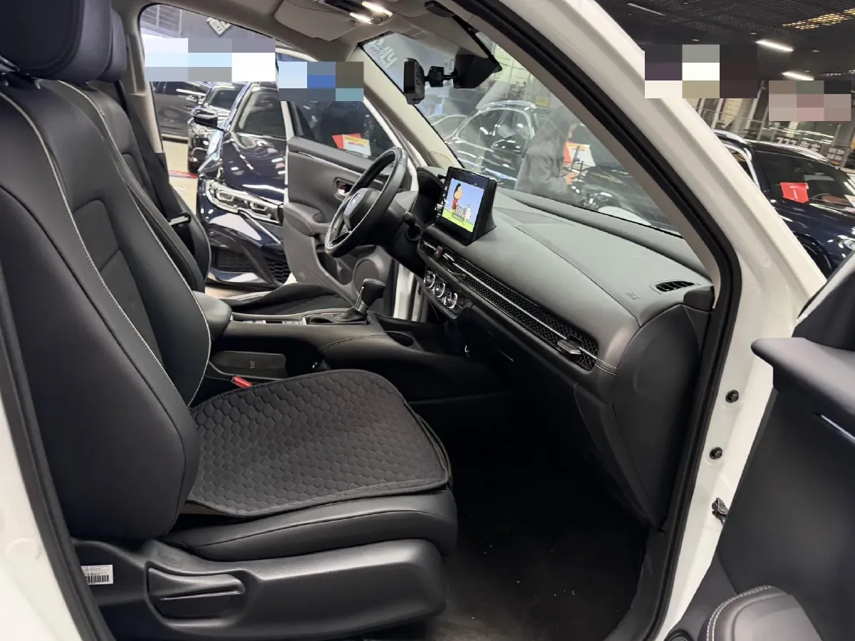 2023 Honda ZR-V 1.5T 182HP L4 CVT,autocango,china used car exporter,china ev exporter,chinese used car exporter,chinese used ev exporter