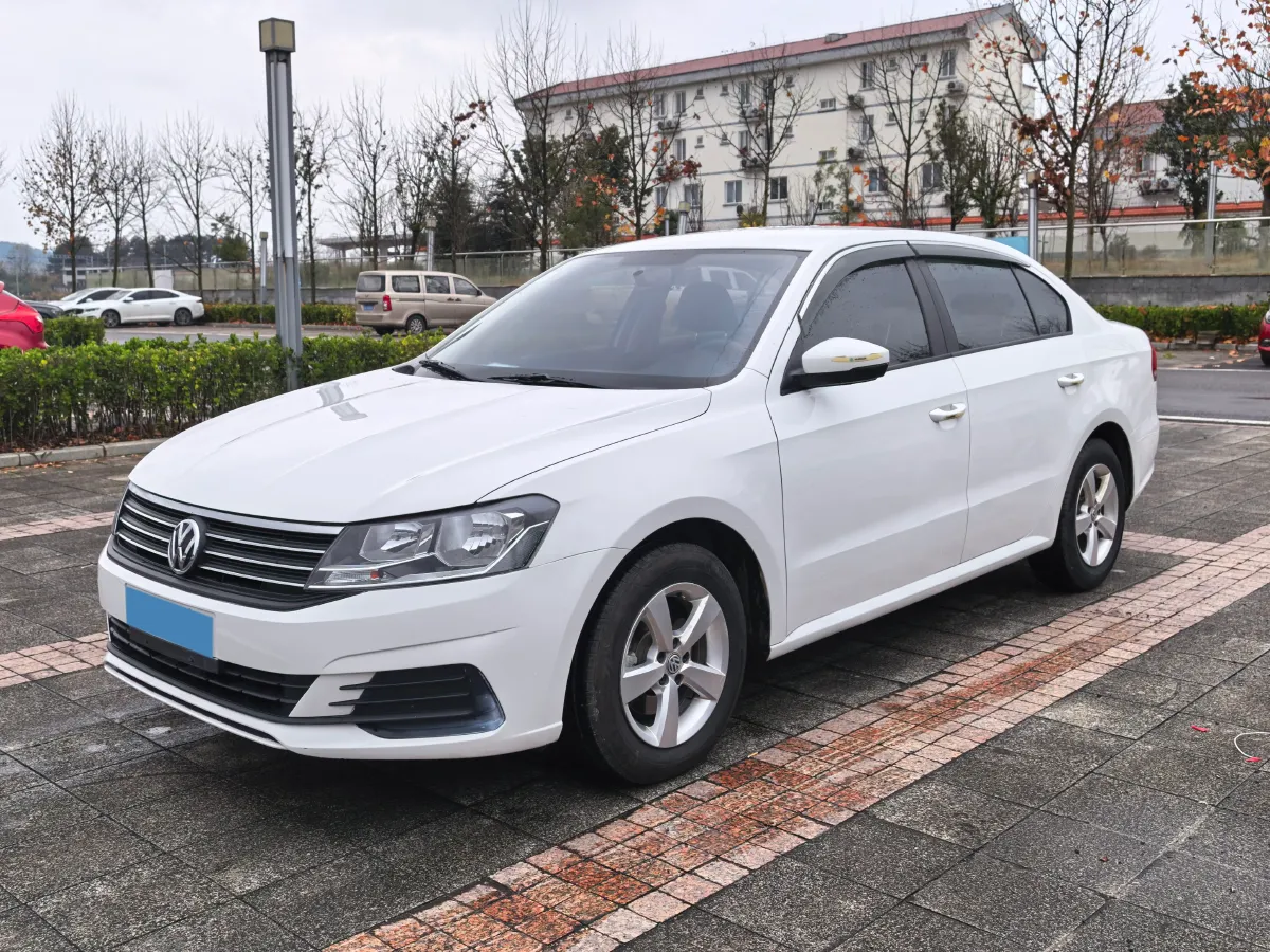 2019 Volkswagen Polo 1.5L 113HP L4 5MT,autocango,china used car exporter,china ev exporter,chinese used car exporter,chinese used ev exporter