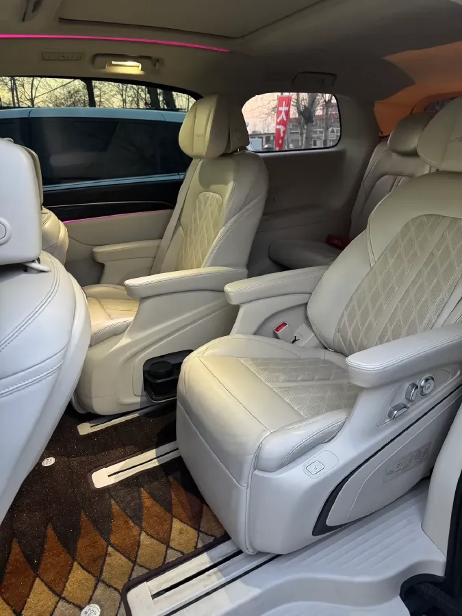 2021 Buick GL8 2.0T 237HP L4 9AT,autocango,china used car exporter,china ev exporter,chinese used car exporter,chinese used ev exporter