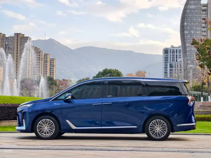 2024 Buick GL8 1.5T 180HP L4 2DHT PHEV 24.4KWH,autocango,china used car exporter,china ev exporter,chinese used car exporter,chinese used ev exporter