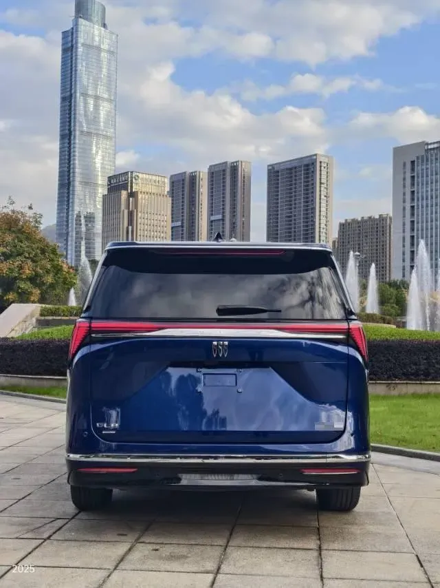 2024 Buick GL8 1.5T 180HP L4 2DHT PHEV 24.4KWH,autocango,china used car exporter,china ev exporter,chinese used car exporter,chinese used ev exporter