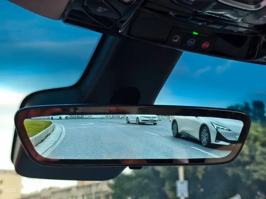 2024 Buick GL8 1.5T 180HP L4 2DHT PHEV 24.4KWH,autocango,china used car exporter,china ev exporter,chinese used car exporter,chinese used ev exporter