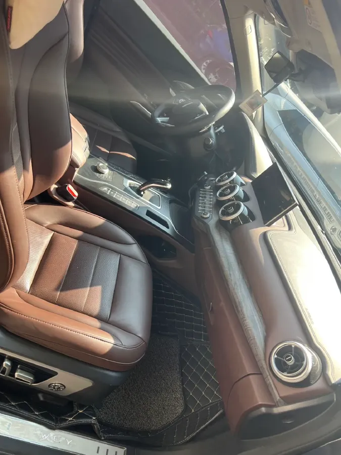 2020 WEY VV7 2.0T 227HP L4 7DCT,autocango,china used car exporter,china ev exporter,chinese used car exporter,chinese used ev exporter