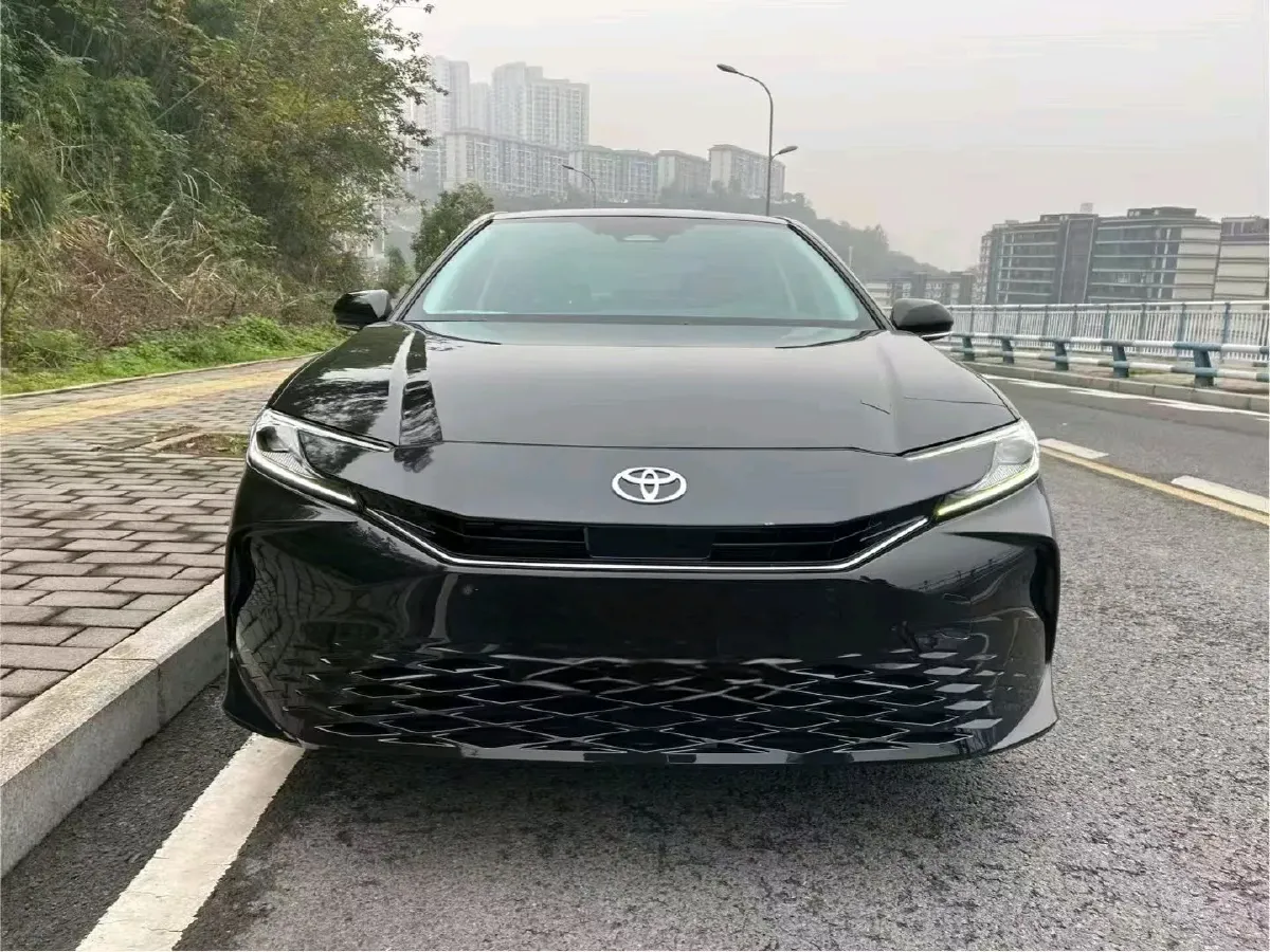 2024 Toyota Camry 2.5L 185HP L4 E-CVT Hybrid,autocango,china used car exporter,china ev exporter,chinese used car exporter,chinese used ev exporter