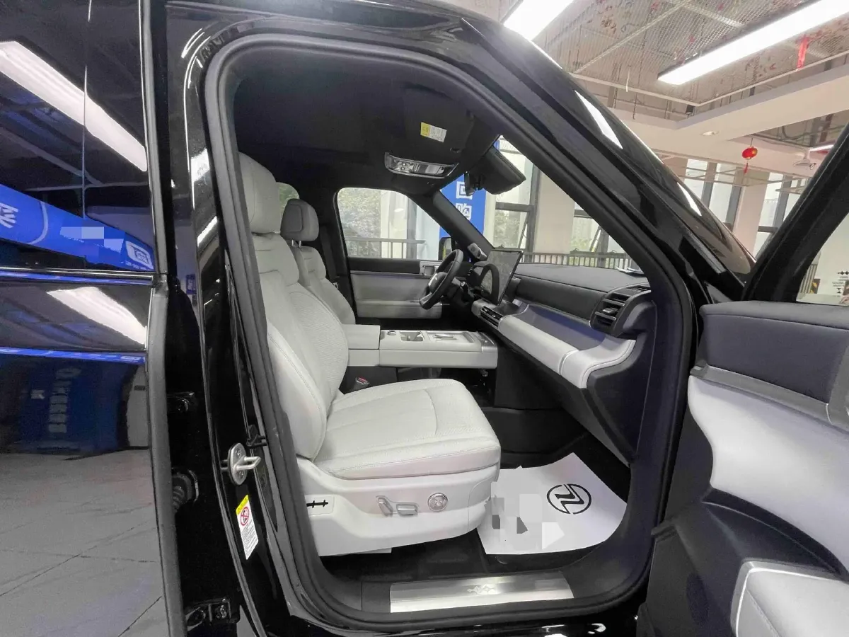 2025 FangChengBao Tai 7 1.5T 156HP L4 E-CVT PHEV,autocango,china used car exporter,china ev exporter,chinese used car exporter,chinese used ev exporter