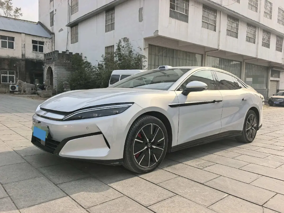 2025 BYD Han BEV 79.6KWH