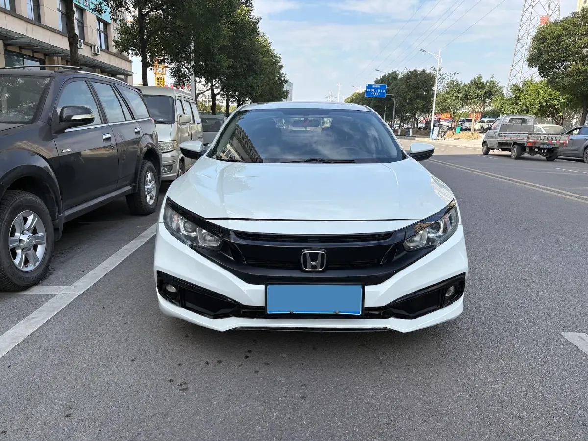 2019 Honda Civic 1.5T 177HP L4 6MT,autocango,china used car exporter,china ev exporter,chinese used car exporter,chinese used ev exporter