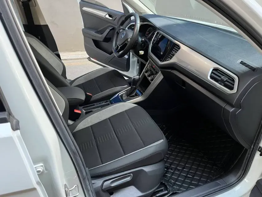 2021 Volkswagen T-Roc 1.4T 150HP L4 7DCT,autocango,china used car exporter,china ev exporter,chinese used car exporter,chinese used ev exporter