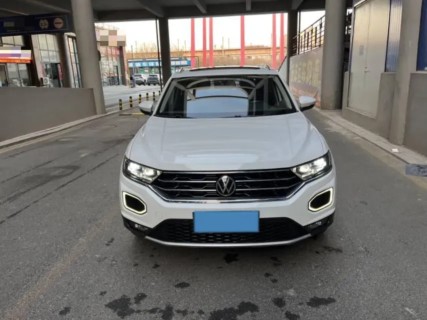2021 Volkswagen T-Roc 1.4T 150HP L4 7DCT,autocango,china used car exporter,china ev exporter,chinese used car exporter,chinese used ev exporter