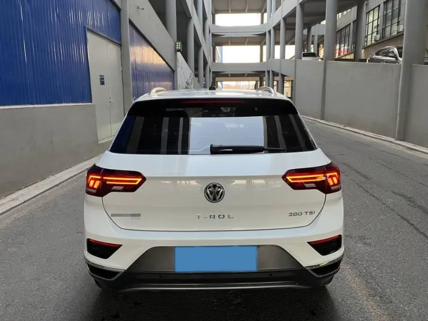 2021 Volkswagen T-Roc 1.4T 150HP L4 7DCT,autocango,china used car exporter,china ev exporter,chinese used car exporter,chinese used ev exporter