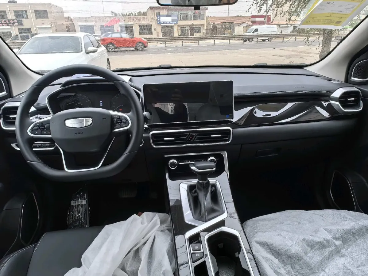 2025 Geely Coolray 1.5L 126HP L4 CVT,autocango,china used car exporter,china ev exporter,chinese used car exporter,chinese used ev exporter