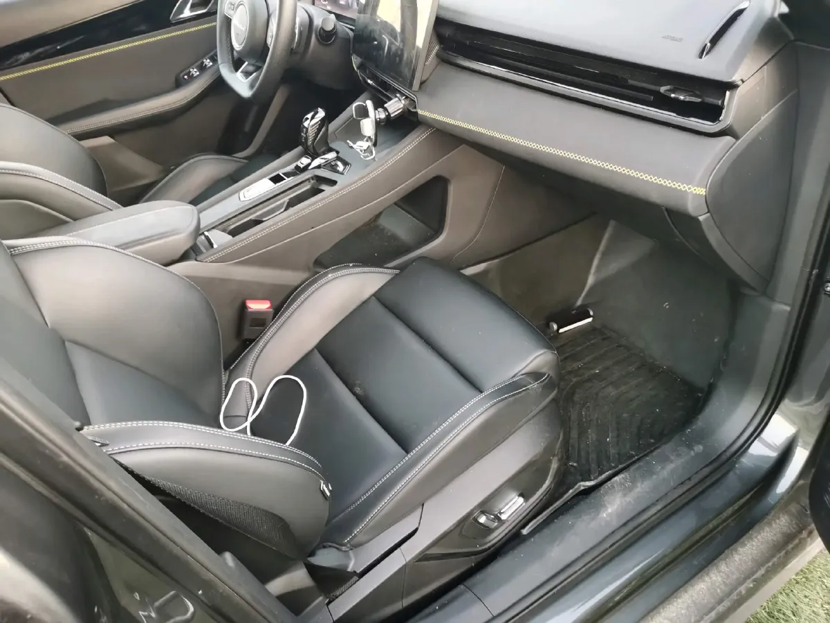 2023 Haval H5 2.0T 224HP L4 8AT,autocango,china used car exporter,china ev exporter,chinese used car exporter,chinese used ev exporter