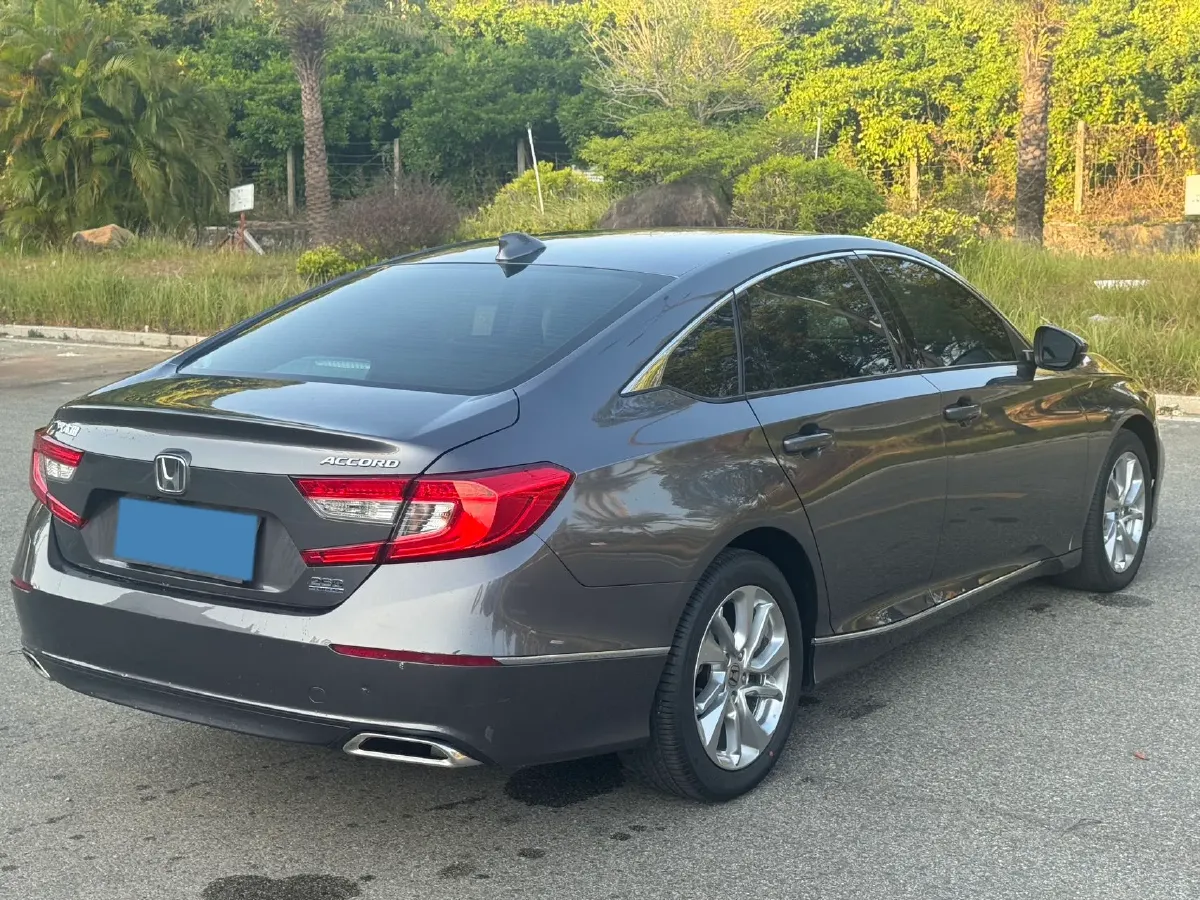 2018 Honda Accord 1.5T 194HP L4 CVT,autocango,china used car exporter,china ev exporter,chinese used car exporter,chinese used ev exporter