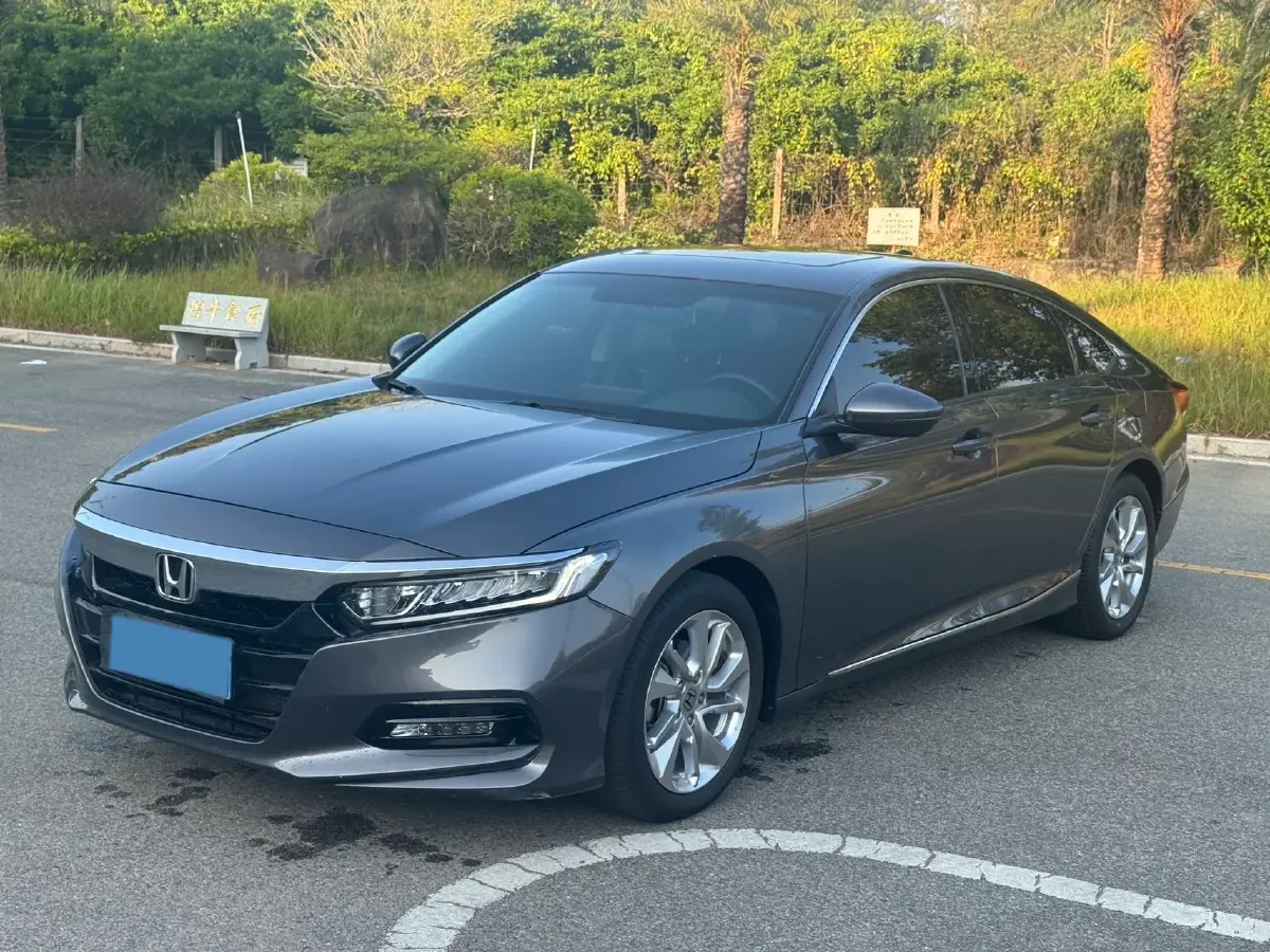 2018 Honda Accord 1.5T 194HP L4 CVT