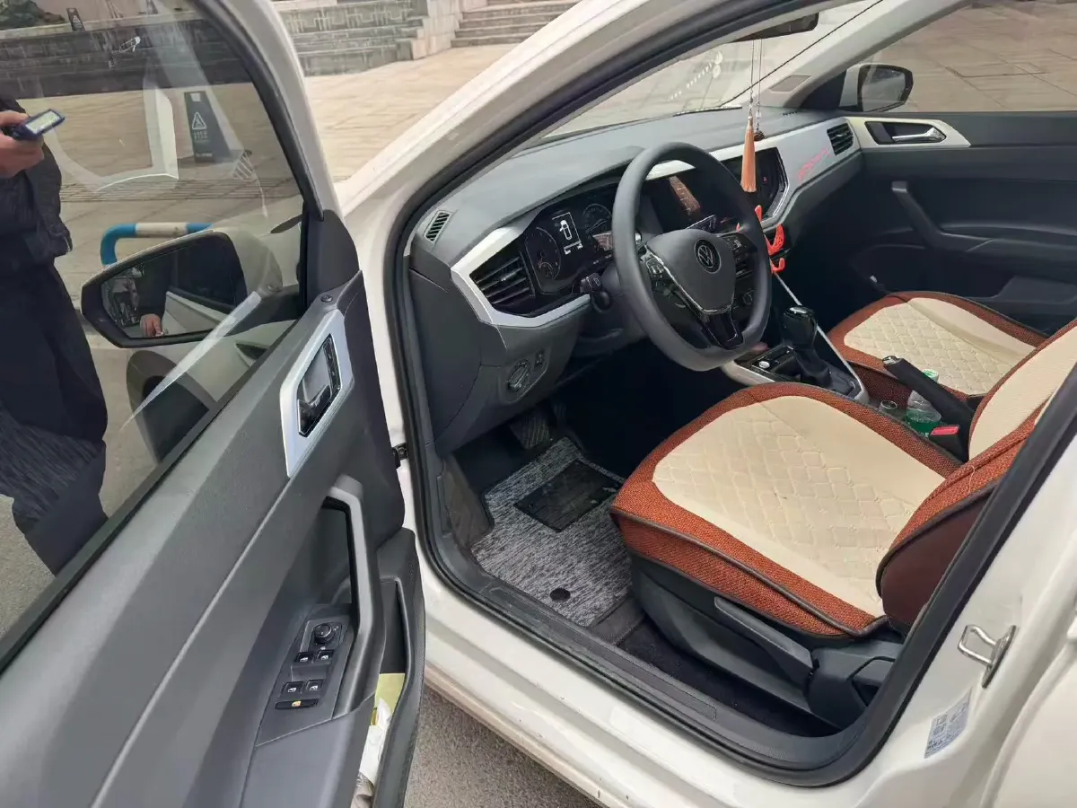 2023 Volkswagen Polo 1.5L 113HP L4 6AT,autocango,china used car exporter,china ev exporter,chinese used car exporter,chinese used ev exporter