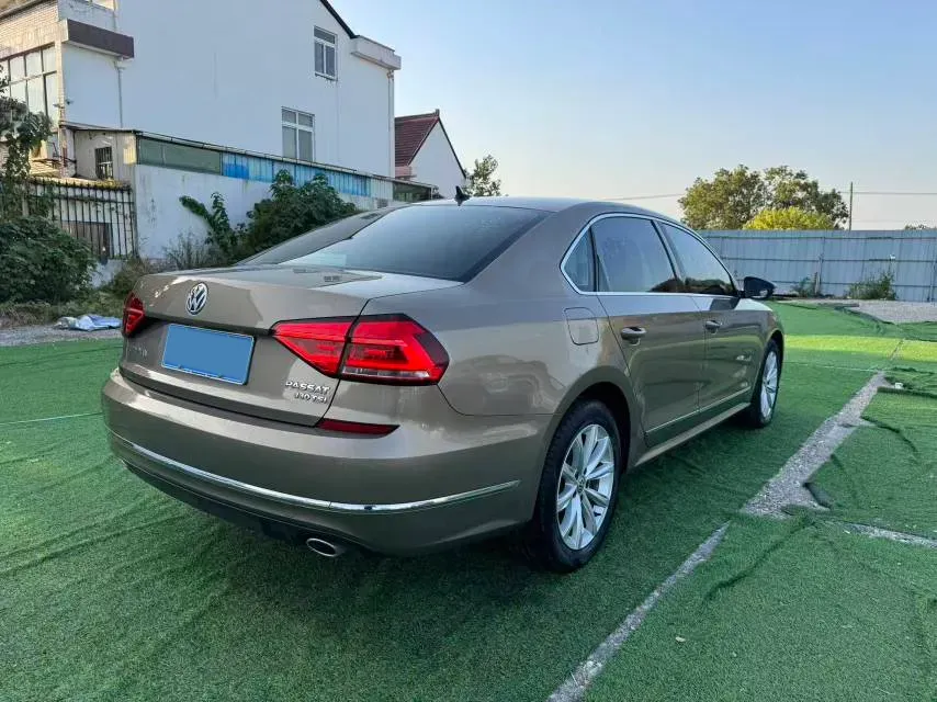 2017 Volkswagen Passat 1.8T 180HP L4 7DCT,autocango,china used car exporter,china ev exporter,chinese used car exporter,chinese used ev exporter