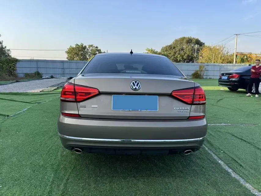 2017 Volkswagen Passat 1.8T 180HP L4 7DCT,autocango,china used car exporter,china ev exporter,chinese used car exporter,chinese used ev exporter