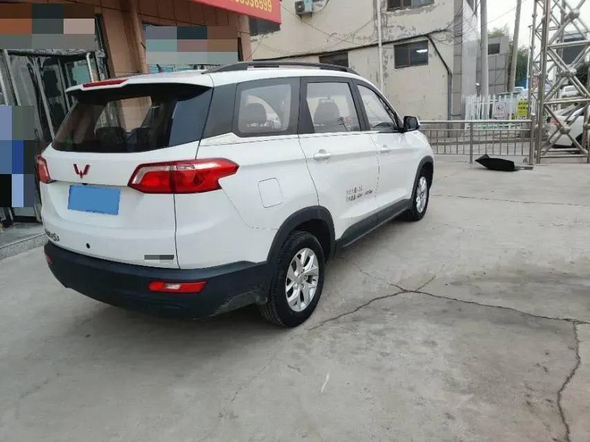 2018 WuLing HongGuang S3 1.5L 112HP L4 6MT,autocango,china used car exporter,china ev exporter,chinese used car exporter,chinese used ev exporter