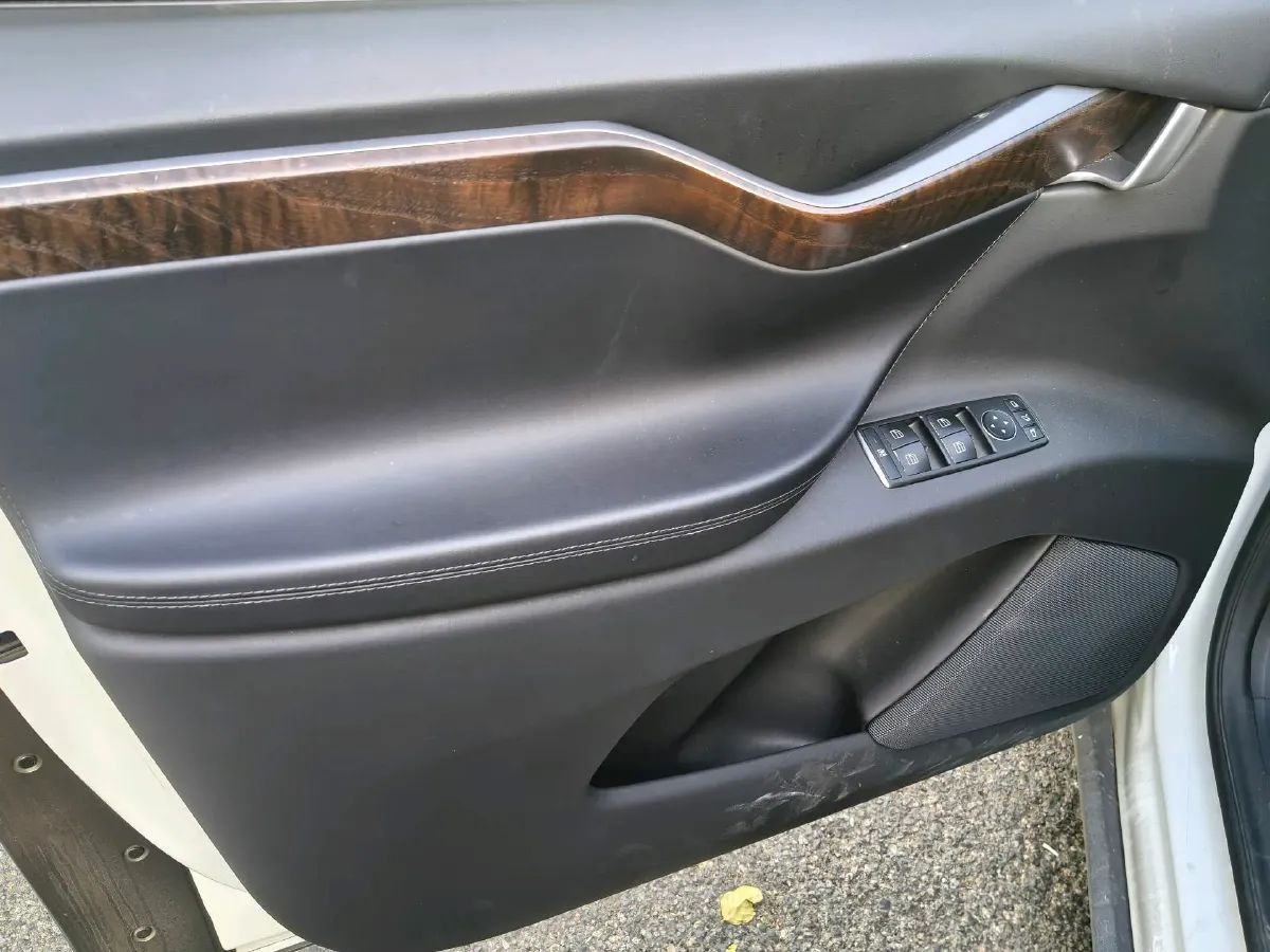 2017 Tesla Model X BEV 100KWH,autocango,china used car exporter,china ev exporter,chinese used car exporter,chinese used ev exporter