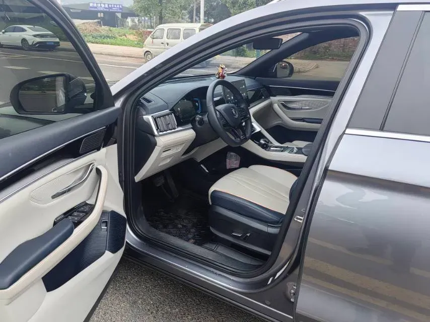 2022 Hyundai Tucson 2.0L 150HP L4 6AT Hybrid,autocango,china used car exporter,china ev exporter,chinese used car exporter,chinese used ev exporter