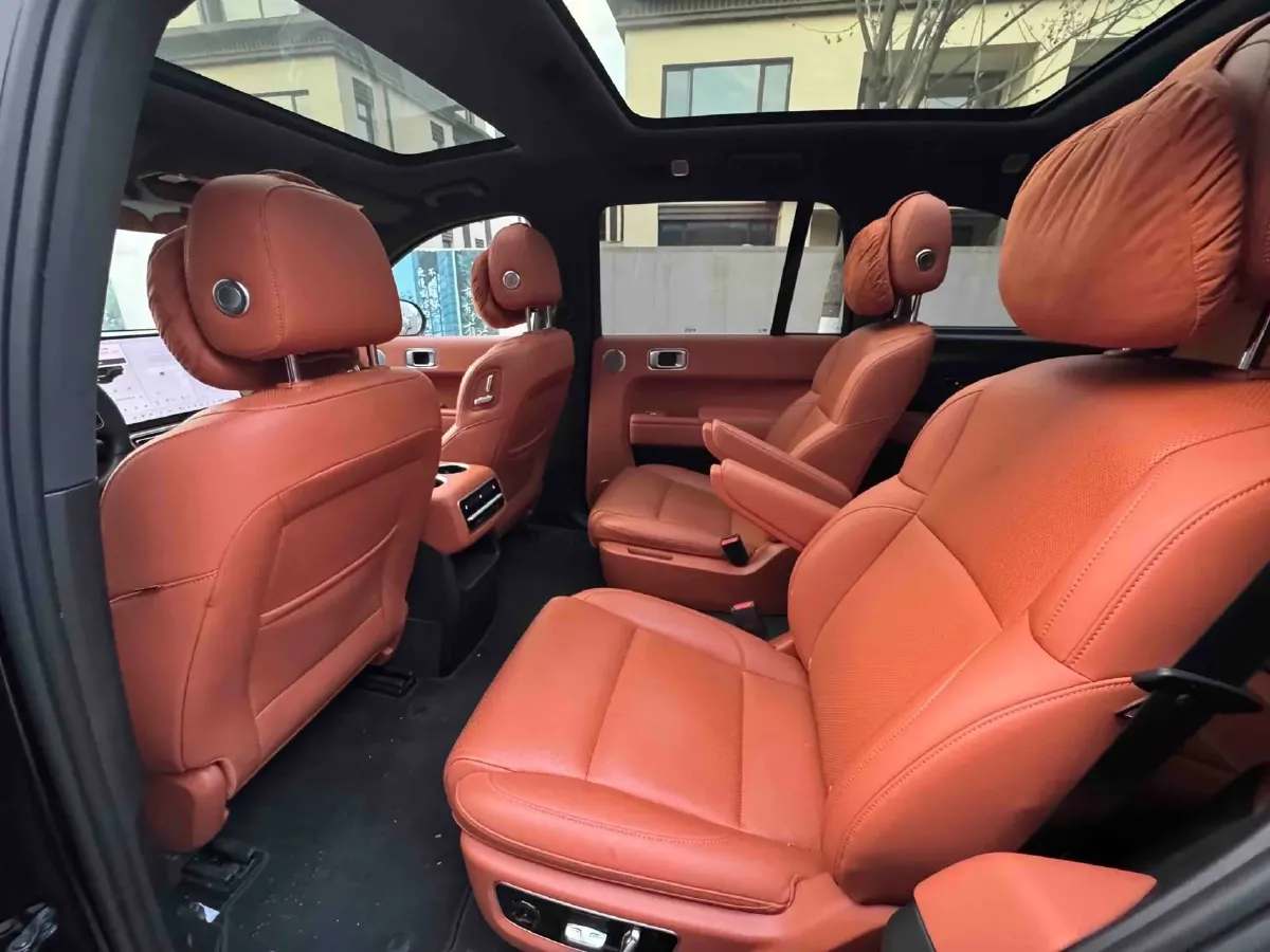 2023 Li L8 Range Extended 154HP REEV 40.9KWH,autocango,china used car exporter,china ev exporter,chinese used car exporter,chinese used ev exporter