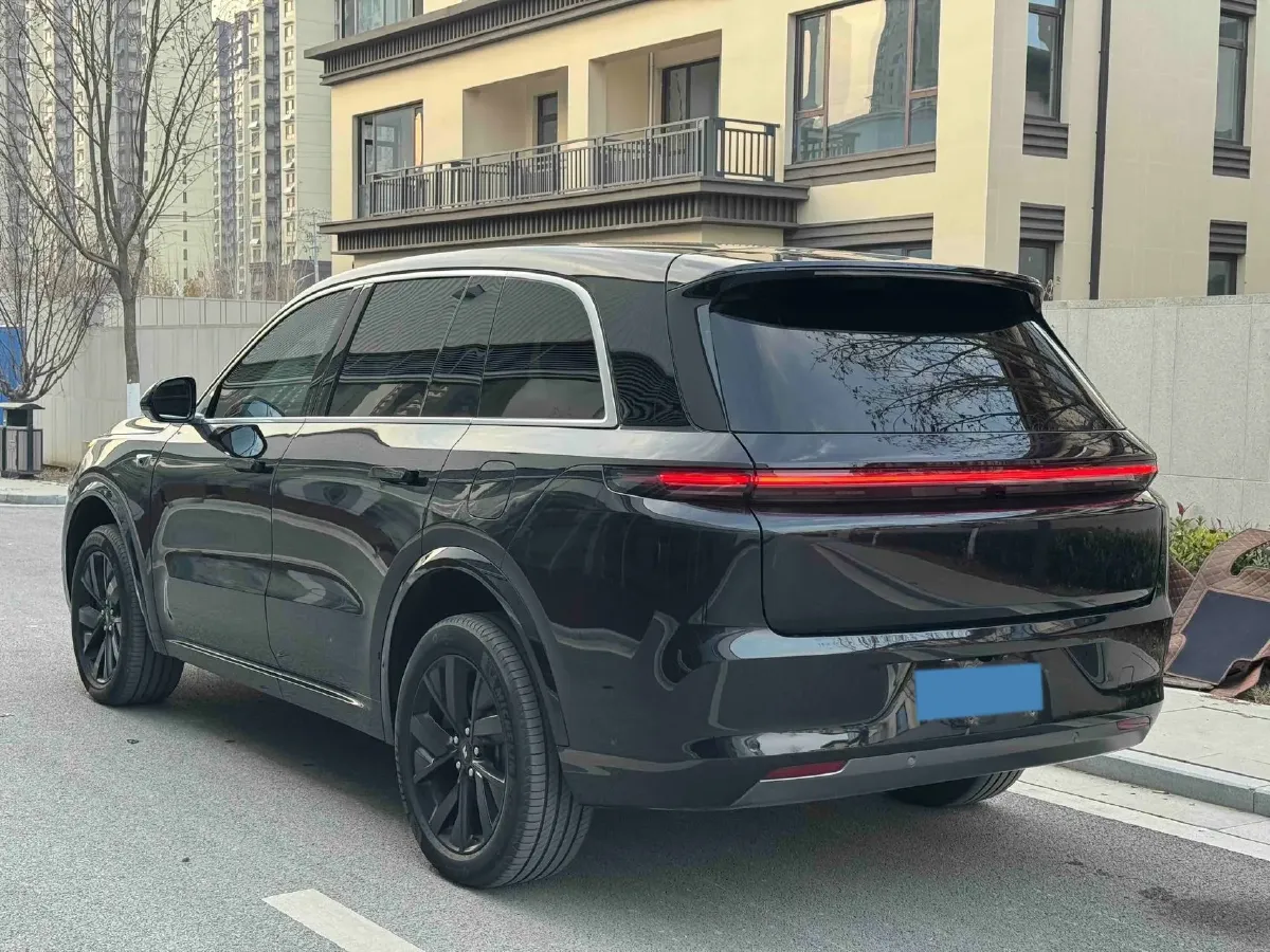 2023 Li L8 Range Extended 154HP REEV 40.9KWH,autocango,china used car exporter,china ev exporter,chinese used car exporter,chinese used ev exporter
