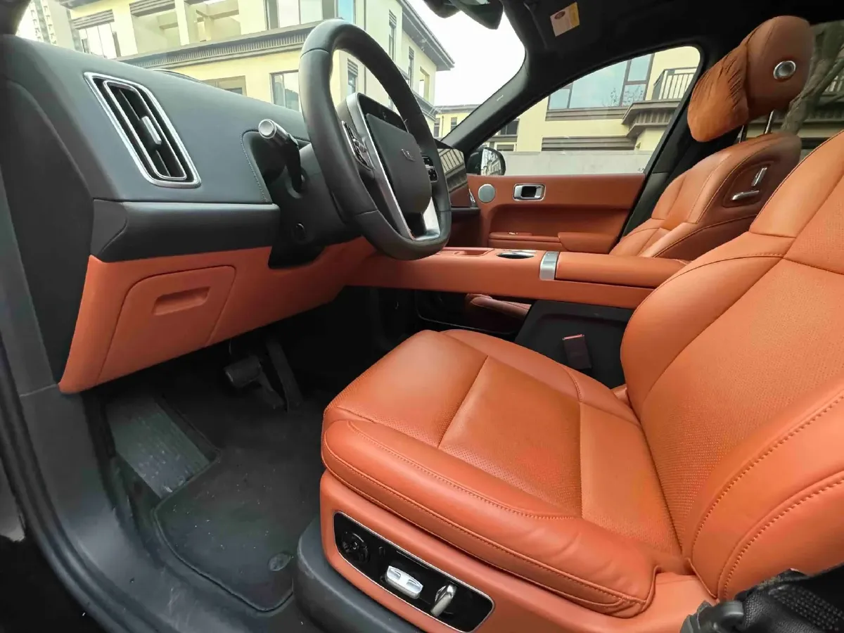 2023 Li L8 Range Extended 154HP REEV 40.9KWH,autocango,china used car exporter,china ev exporter,chinese used car exporter,chinese used ev exporter