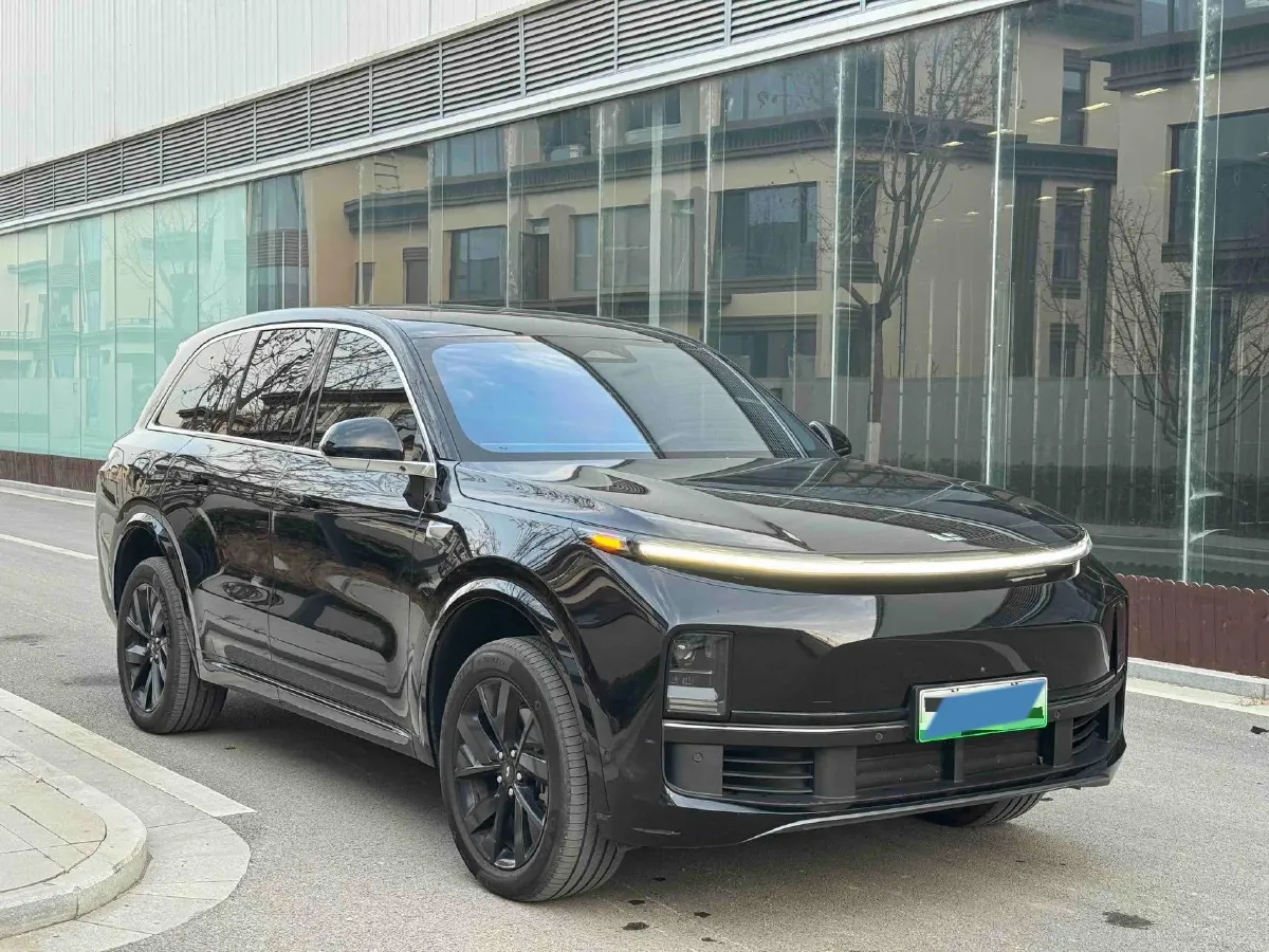 2023 Li L8 Range Extended 154HP REEV 40.9KWH,autocango,china used car exporter,china ev exporter,chinese used car exporter,chinese used ev exporter