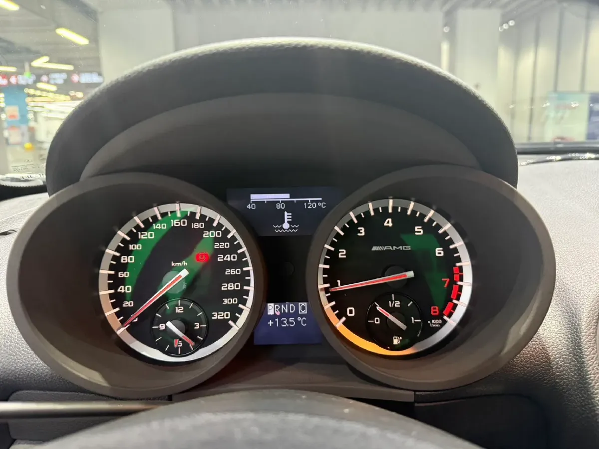 2010 Mercedes-Benz SLK AMG 5.5L 360HP V8 7AT,autocango,china used car exporter,china ev exporter,chinese used car exporter,chinese used ev exporter