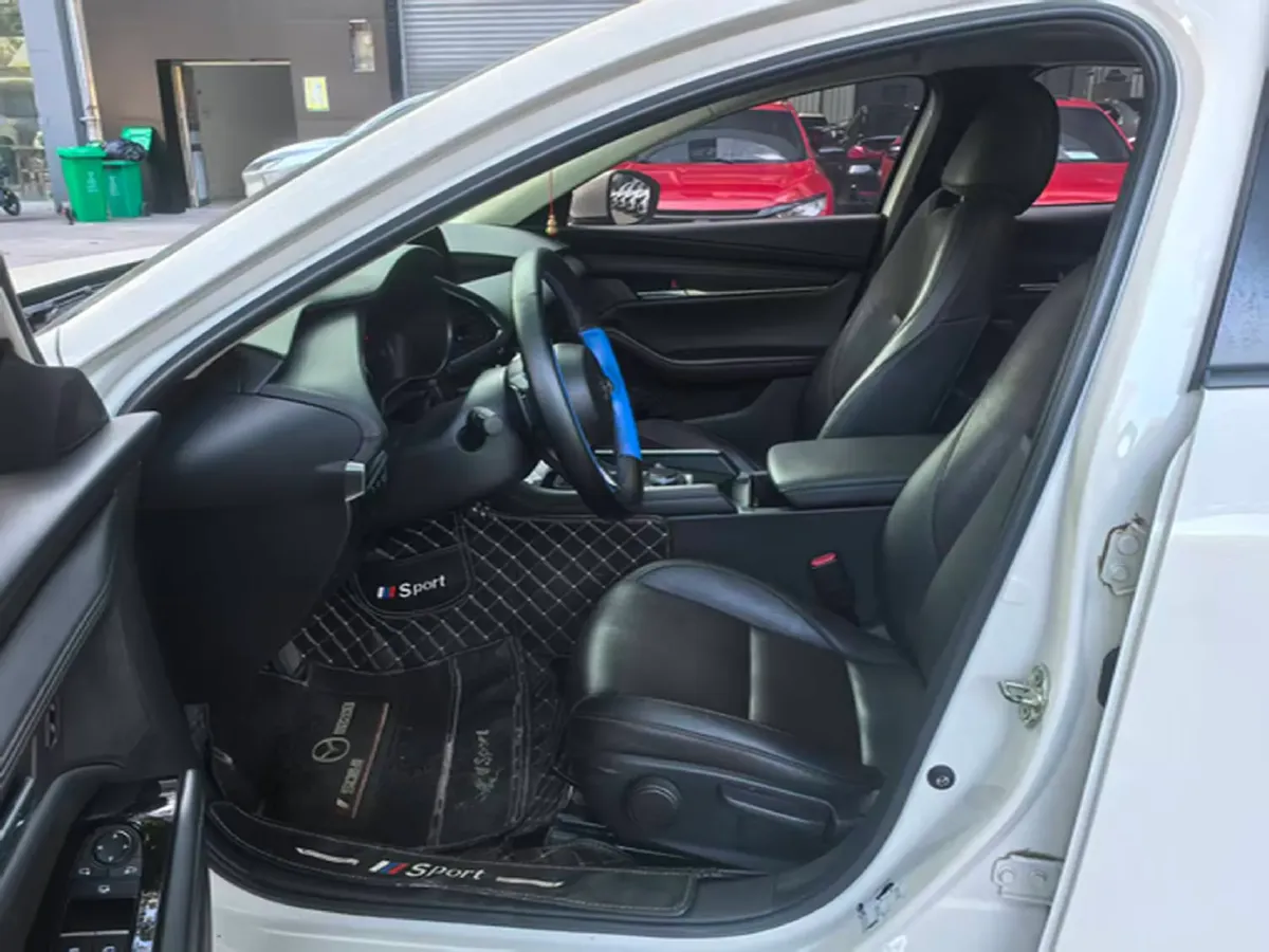 2022 Mazda 3 Axela 2.0L 158HP L4 6AT,autocango,china used car exporter,china ev exporter,chinese used car exporter,chinese used ev exporter