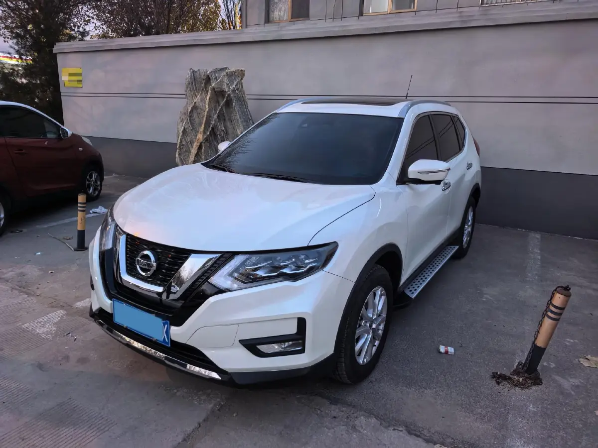 2023 Nissan X-Trail 2.0L 151HP L4 CVT