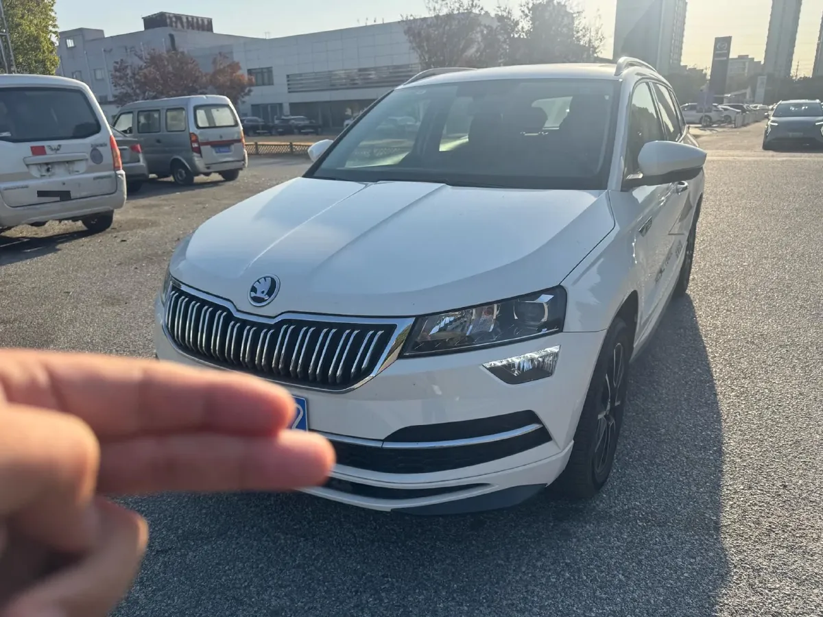 2022 Skoda Karoq 1.4T 150HP L4 7DCT,autocango,china used car exporter,china ev exporter,chinese used car exporter,chinese used ev exporter