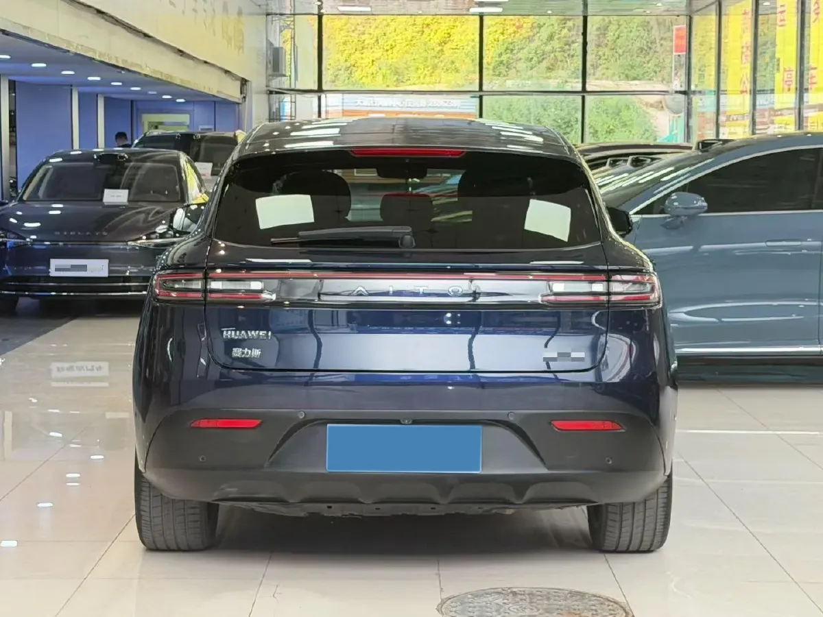 2022 AITO AITO M5 Range Extended 125HP REEV 40KWH,autocango,china used car exporter,china ev exporter,chinese used car exporter,chinese used ev exporter