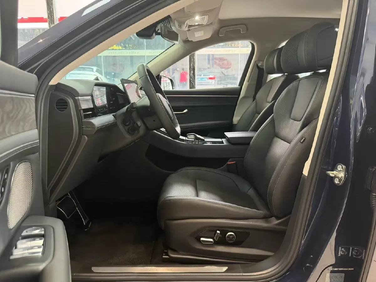 2022 AITO AITO M5 Range Extended 125HP REEV 40KWH,autocango,china used car exporter,china ev exporter,chinese used car exporter,chinese used ev exporter