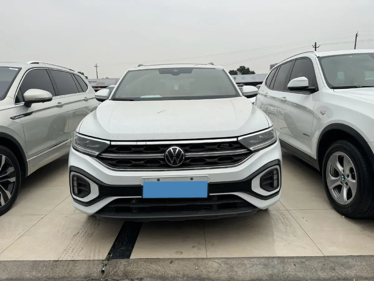 2023 Volkswagen T-Roc 1.5T 160HP L4 7DCT,autocango,china used car exporter,china ev exporter,chinese used car exporter,chinese used ev exporter