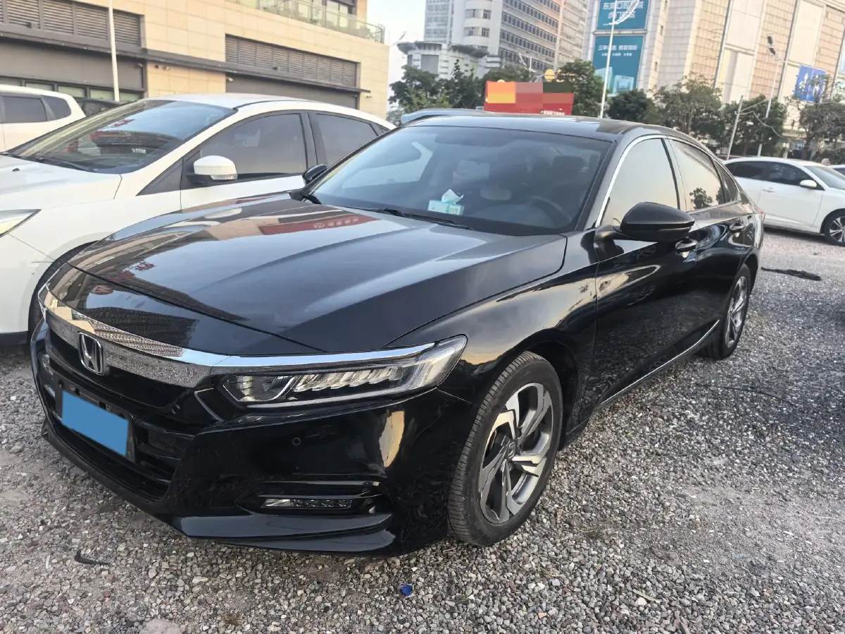 2018 Honda Accord 1.5T 194HP L4 CVT