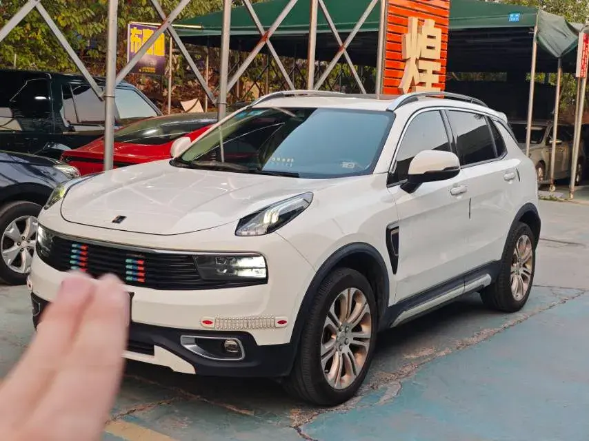 2019 LYNK&CO 01 2.0T 190HP L4 6AT
